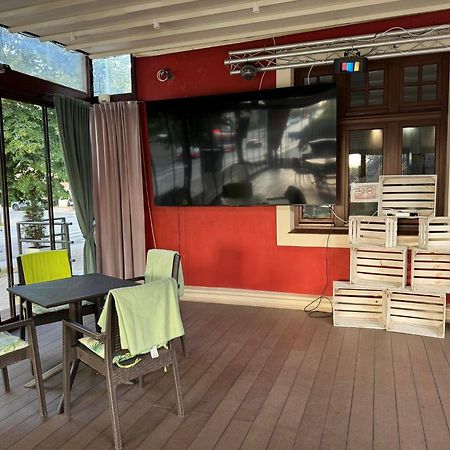 Hotel Palacyk Konin Kültér fotó